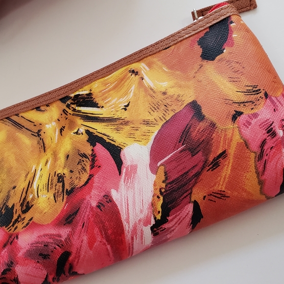 Kenneth Cole Reaction cosmetic bag set - Picture 4 of 8